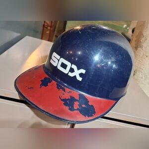 Vintage 1969 Chicago White SOX Major League Baseball Batting Helmet